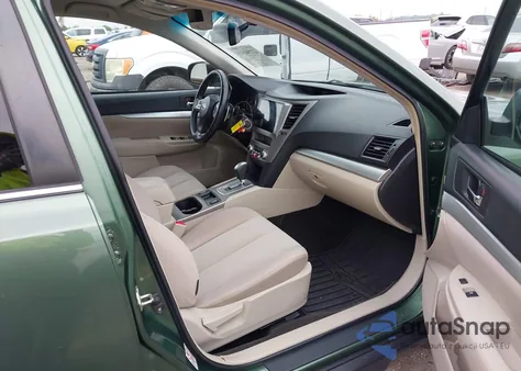 2014 Subaru Outback 2.5I Premium from USA, damaged, VIN 4S4BRCCC2E3315261